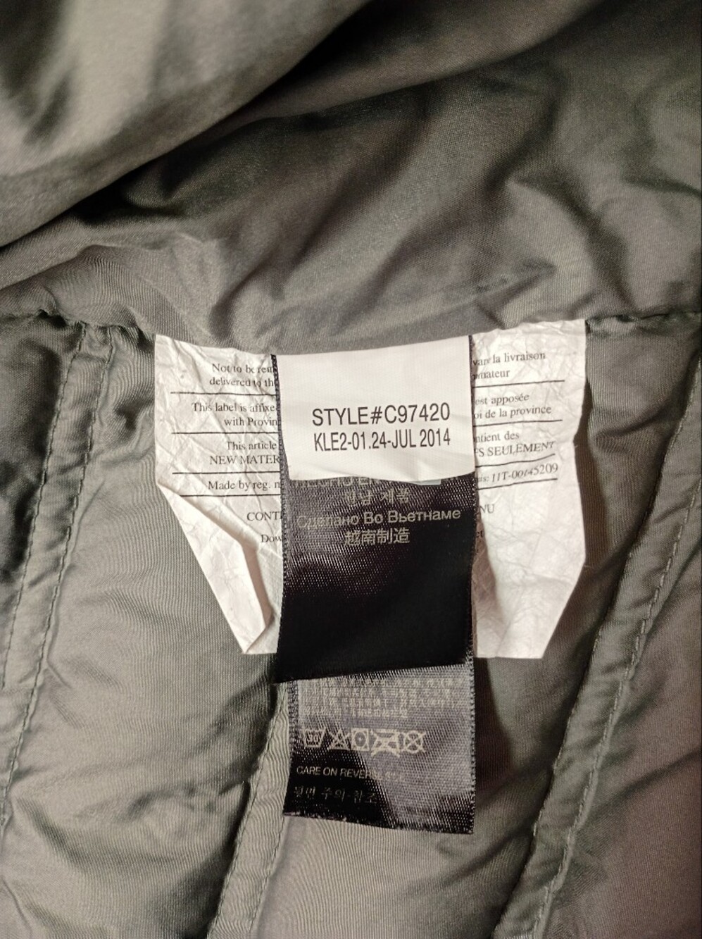 Marmot Gray Puffer Jacket with Yellow Trim 700 Down Fill - Picture 7 of 11